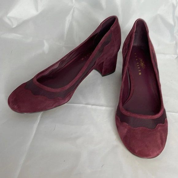 LORD & TAYLOR Block Heel Pumps Burgundy Suede Scalloped Mesh Round Toe Size 6.5 - Picture 7 of 12